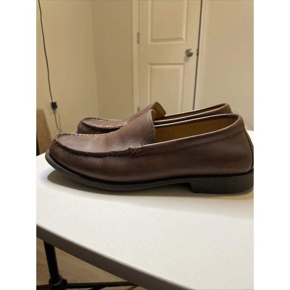 GH Bass & Co Mens Leather Loafers 7.5 Brown Moc Toe Classic Preppy
